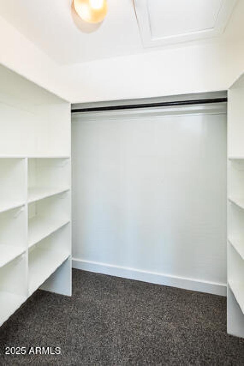 502 1100 West Street W MLS-38