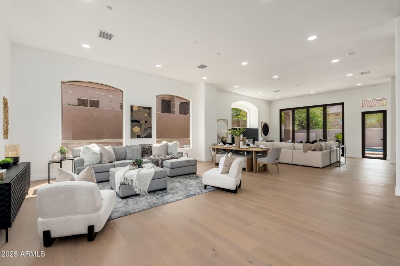 11917 E Mariposa Grande Dr - 05