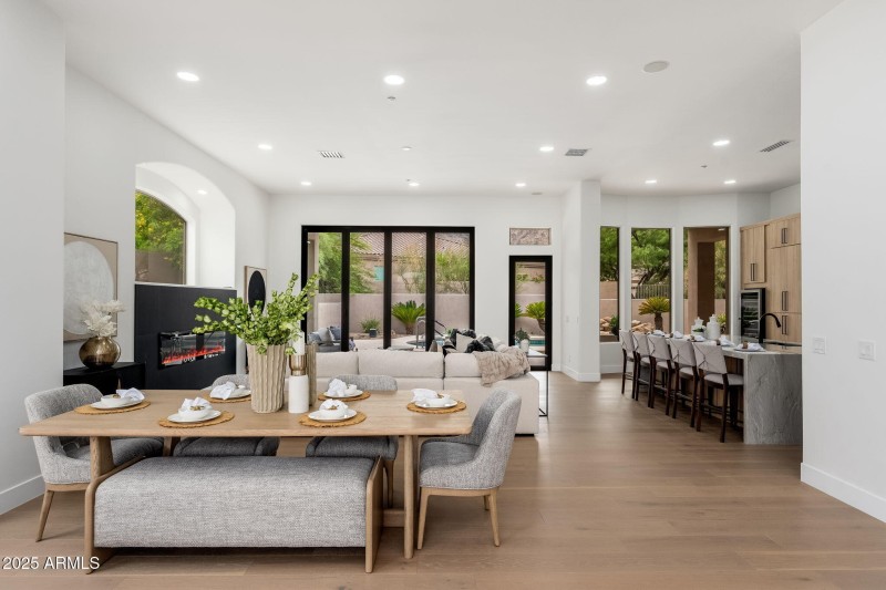 11917 E Mariposa Grande Dr - 10