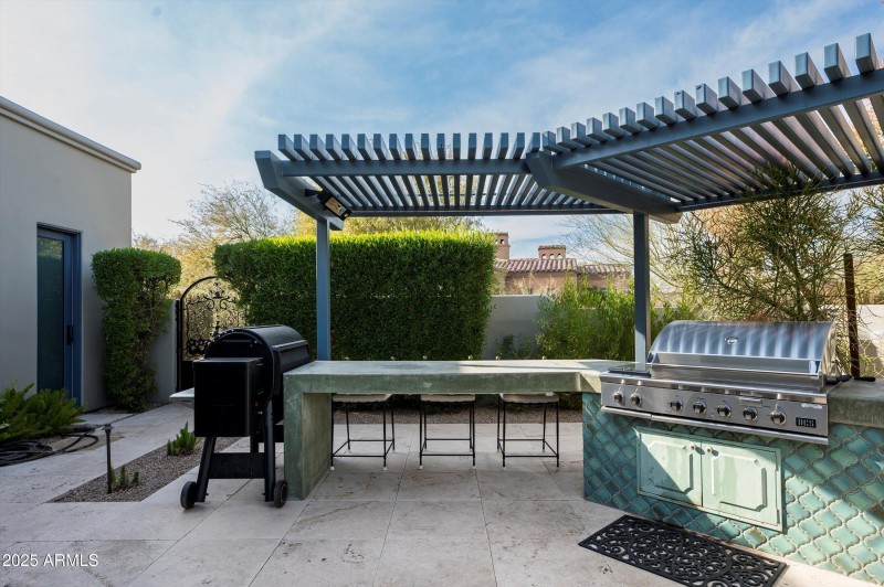 Outdoor Kitchen. Area