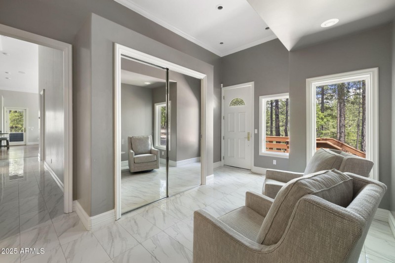 Sitting Area/Mud Room