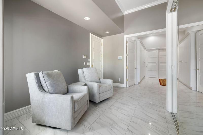 Sitting Area/Mud Room