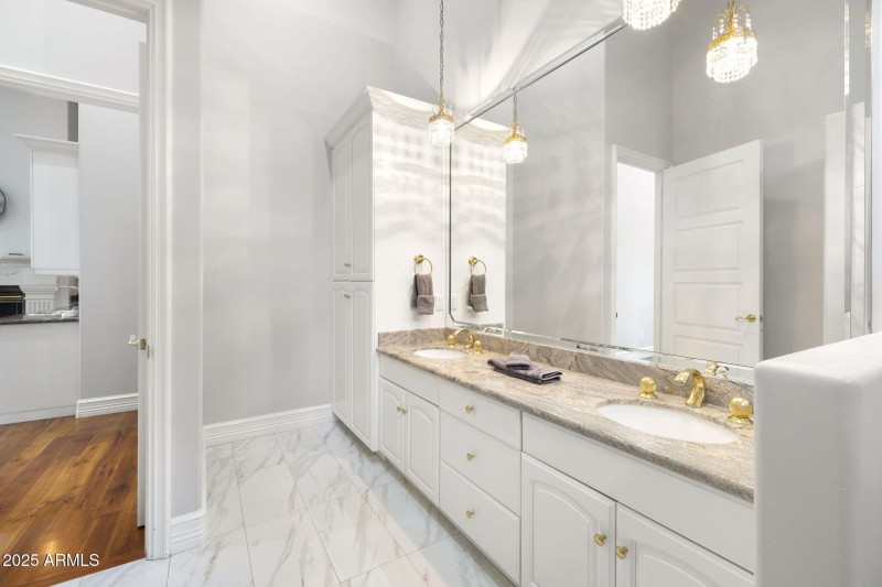 2nd primary bathroom