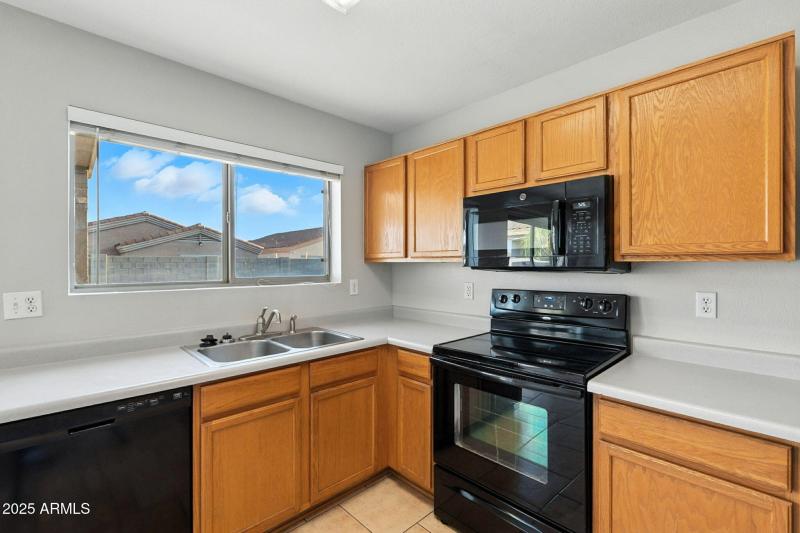 13-web-or-mls-Edgemont-13