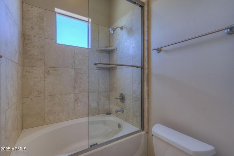 Bedroom 3 Shower/Tub