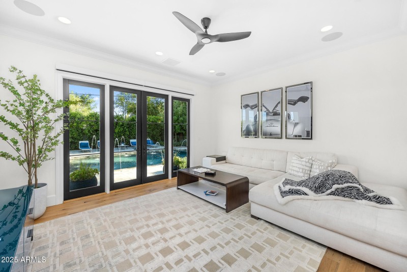 35-media room or guest lounge space