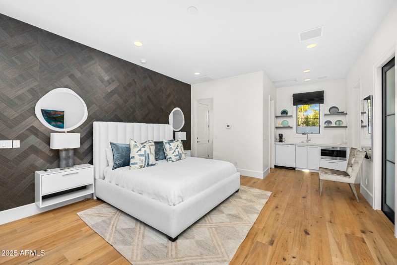 61-casita living space