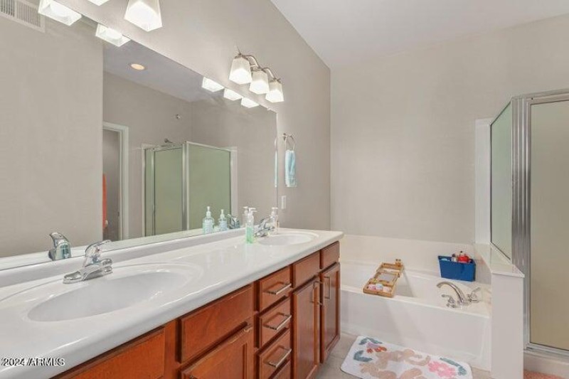 Master bath quarter
