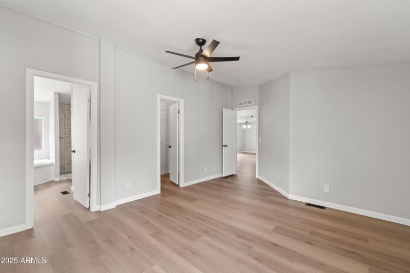 Brian Durbin Photo Primary Suite