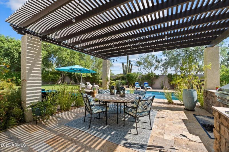 enjoy dining alfresco