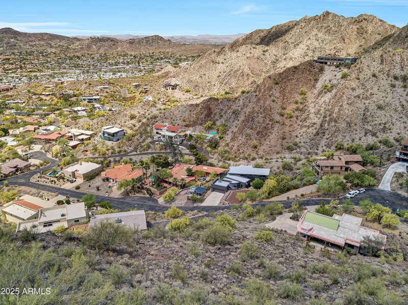 1910 E Mountain View Rd-6