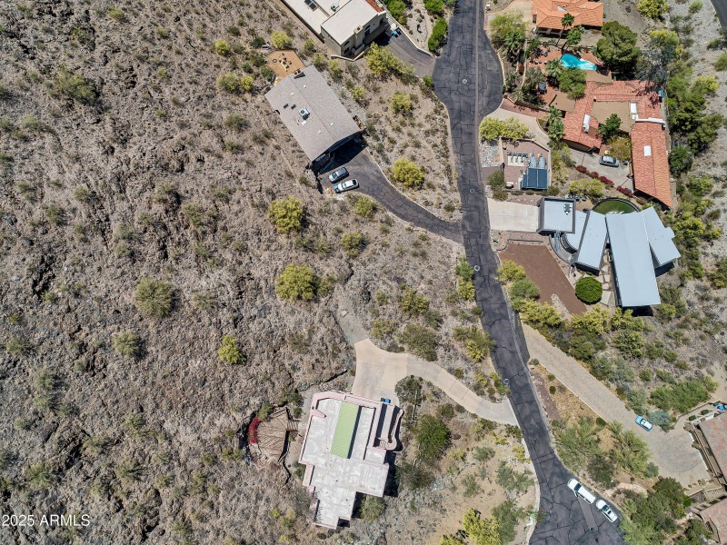 1910 E Mountain View Rd-5