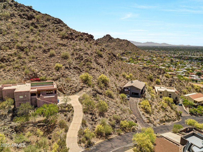 1910 E Mountain View Rd-4