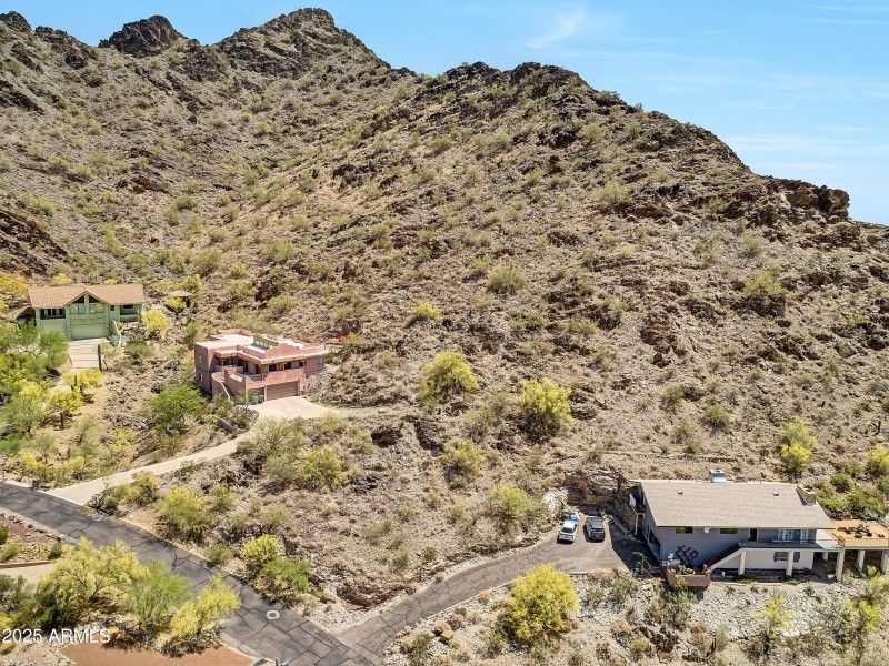 1910 E Mountain View Rd-11