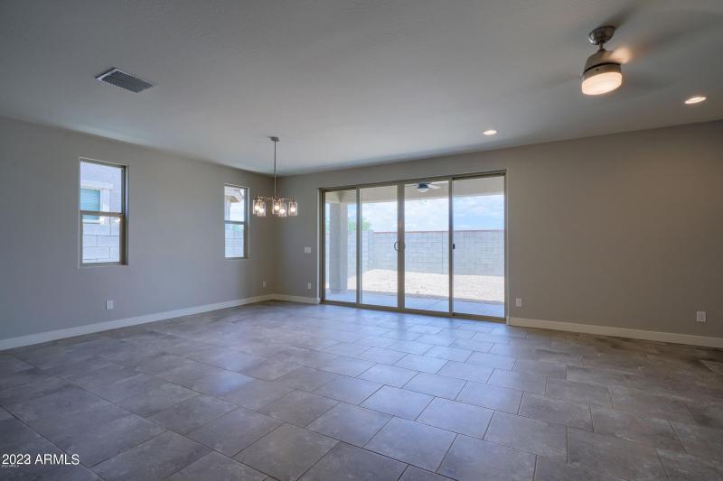 20220513044822831744000000-o