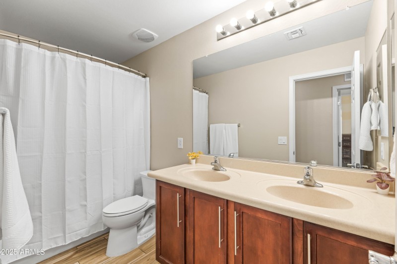 5f guest bathroom