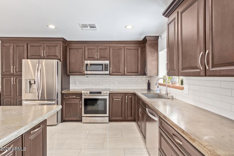 20230907061120239039000000-o