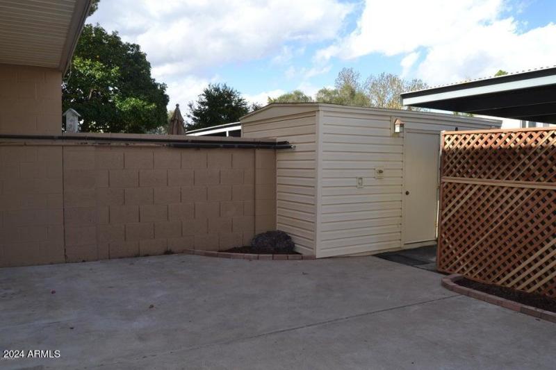 20200428222635292674000000-o