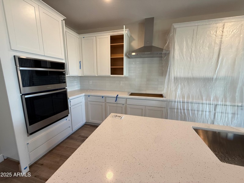 SR35 - Lot 164 Kitchen