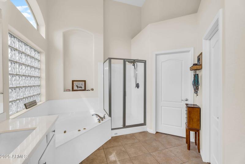 40-web-or-mls-5544 E Dusty Wren Dr 38