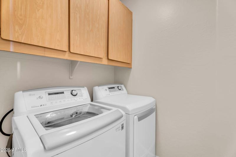 53-web-or-mls-5544 E Dusty Wren Dr 52