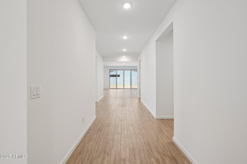 17-web-or-mls-W Brown St-S2708-017