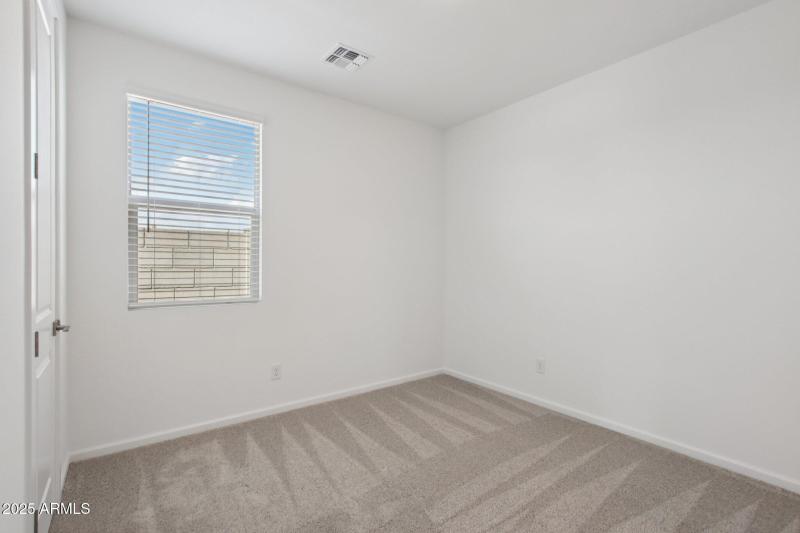 18-web-or-mls-W Brown St-S2708-018