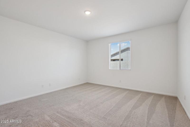 28-web-or-mls-W Brown St-S2708-028