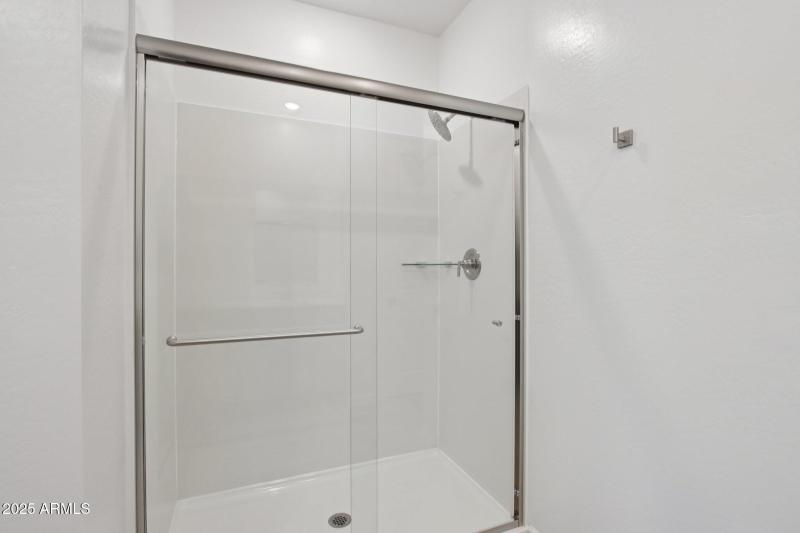 36-web-or-mls-W Brown St-S2708-036