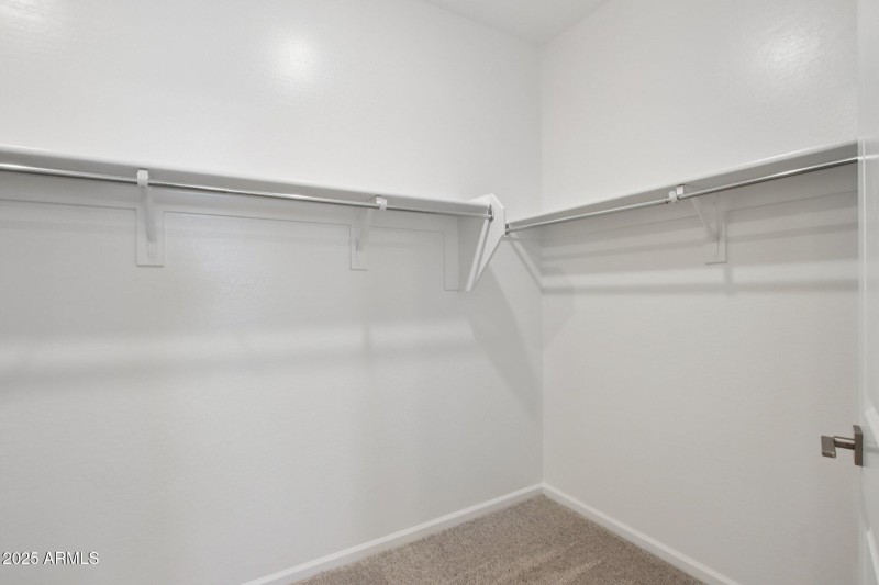 37-web-or-mls-W Brown St-S2708-037