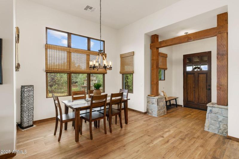 10-Foyer to Dining Room