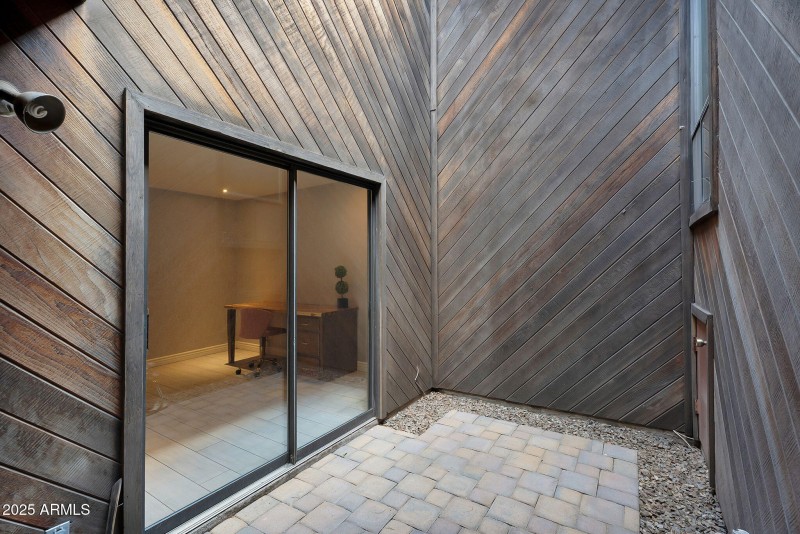 45-web-or-mls-Forest Ave-45