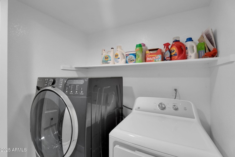 44-web-or-mls-Forest Ave-44