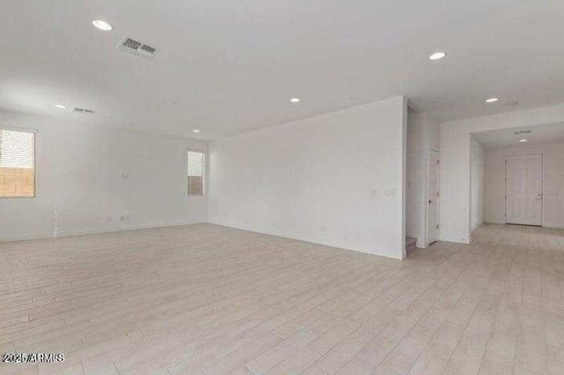 20241014195343297721000000-o