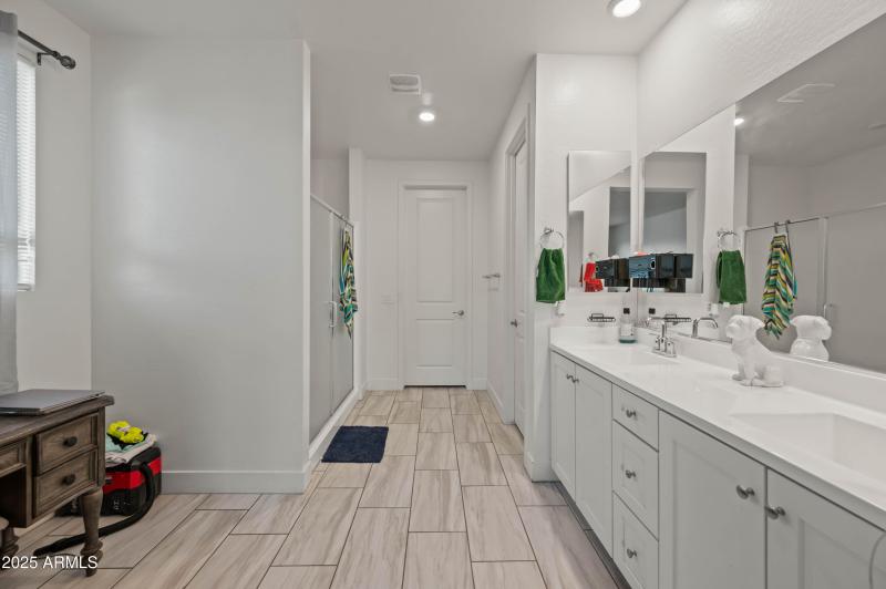 11670 W Parkway Ln Avondale AZ 85323-23