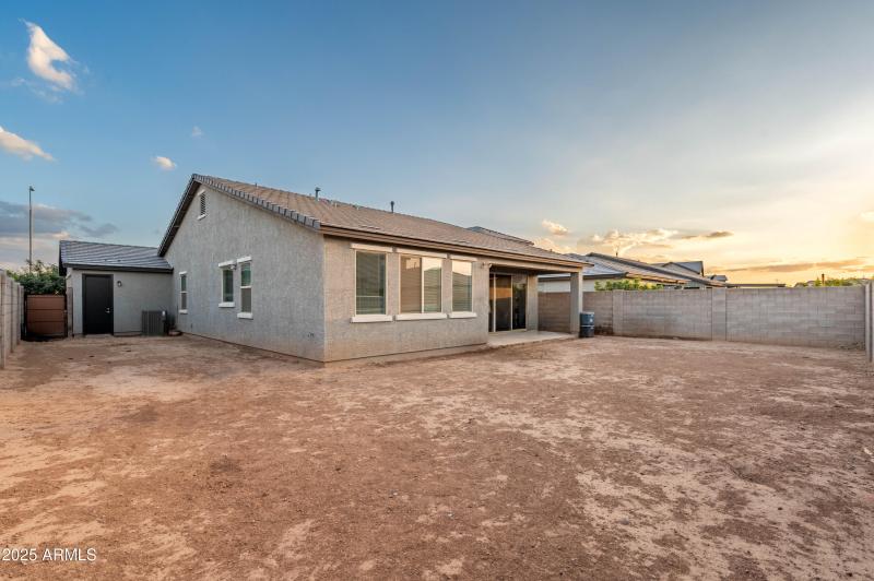 11670 W Parkway Ln Avondale AZ 85323-8