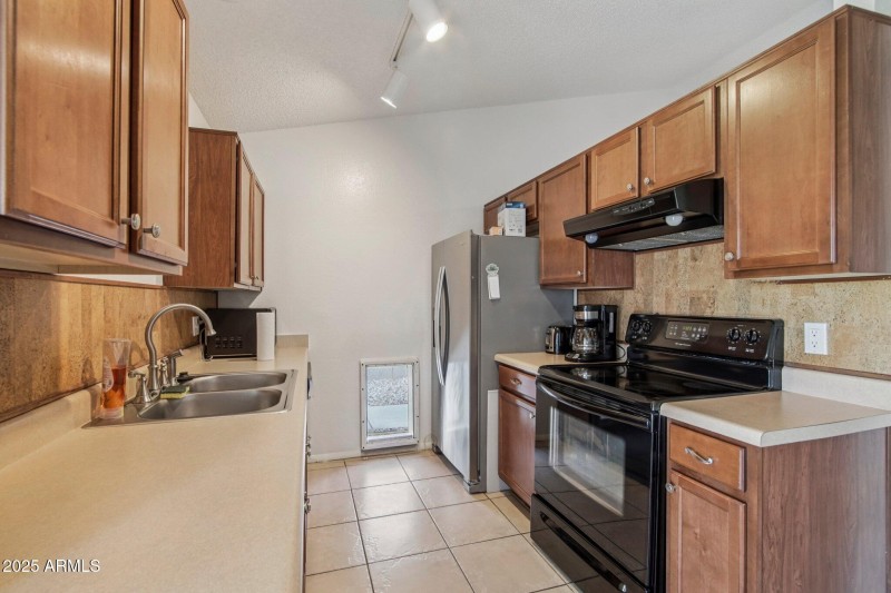 10-web-or-mls-W Mohawk Ln-S2608-010