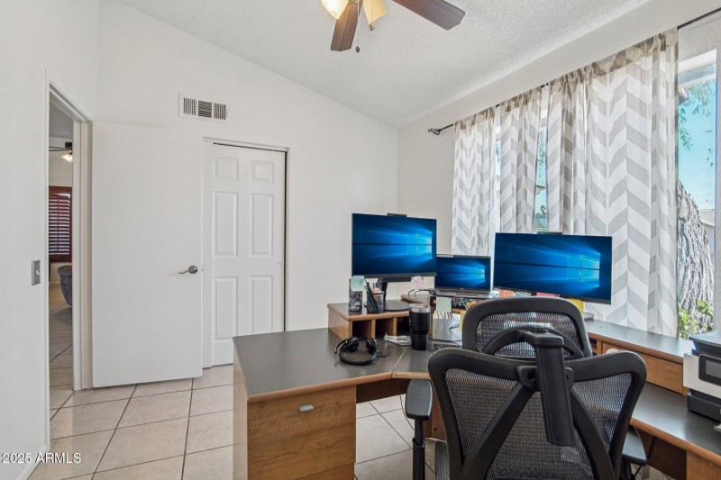 17-web-or-mls-W Mohawk Ln-S2608-017