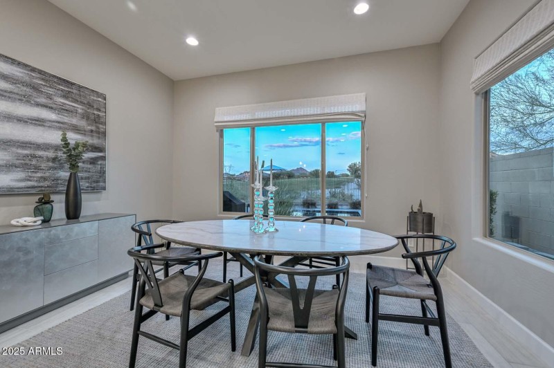 Night-Breakfast Room