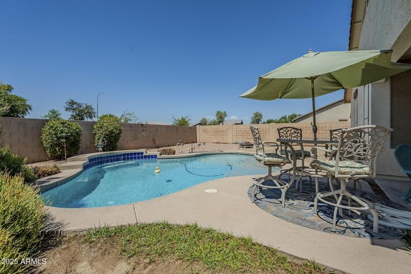 Play pool with waterfall and Baja step