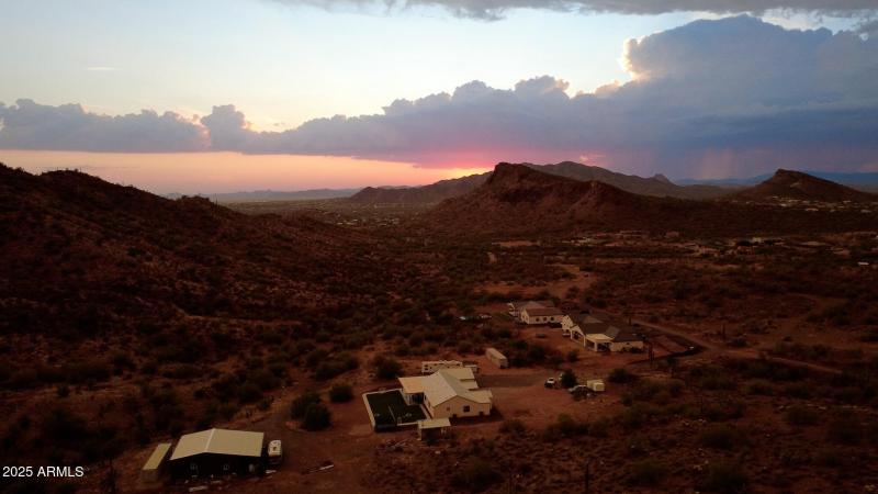 DJI_0317.00_00_32_22.Still002