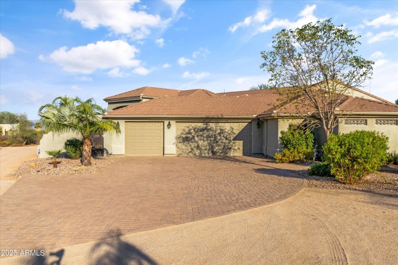 3-Car Oversized Garage