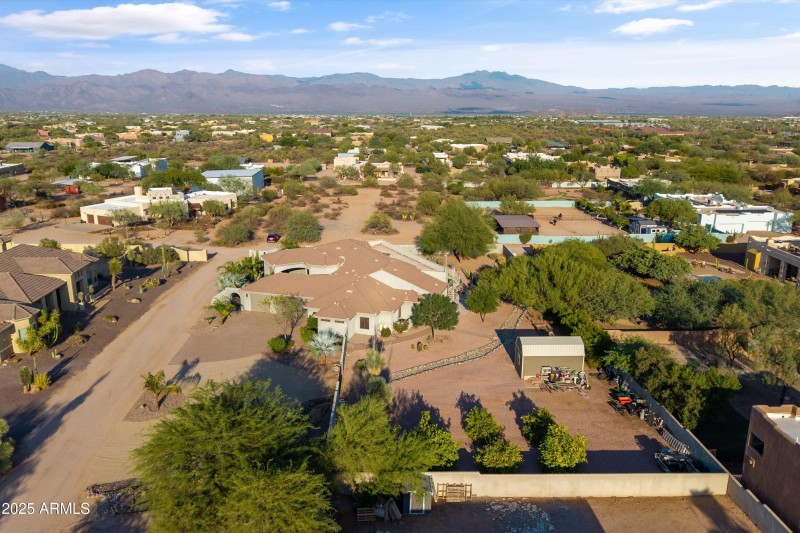 Spectacular Mountain Views to the East