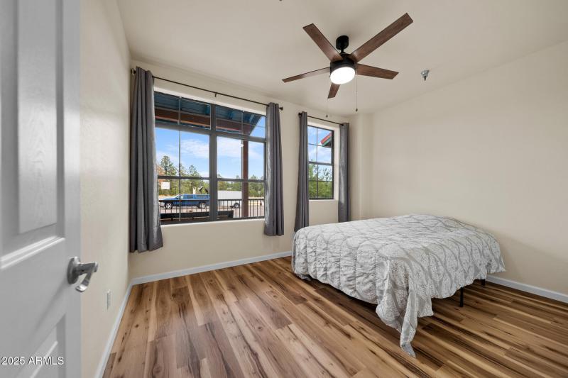 twinflamerem-28_(2000)