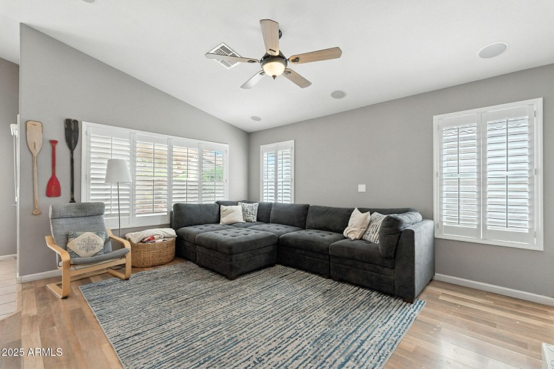 22-web-or-mls-Scott-22