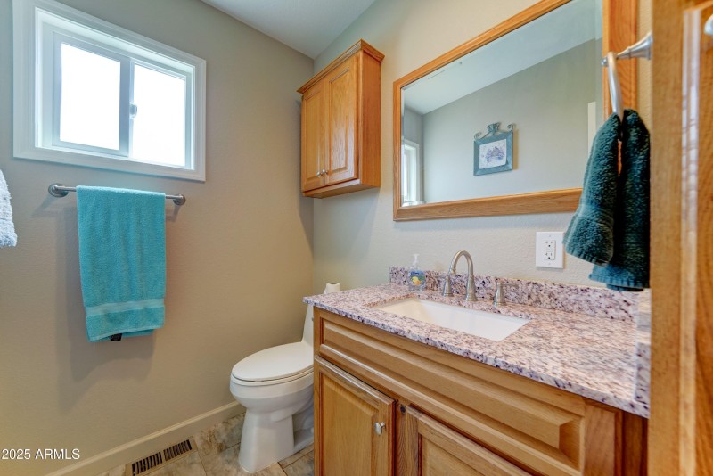 half bath in AZ room has lots of counter