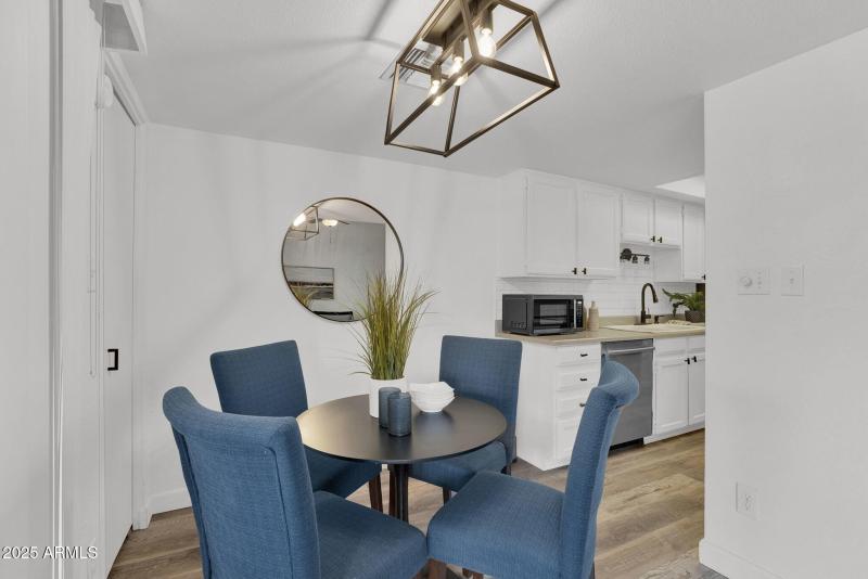 012_13-web-or-mls-14_283