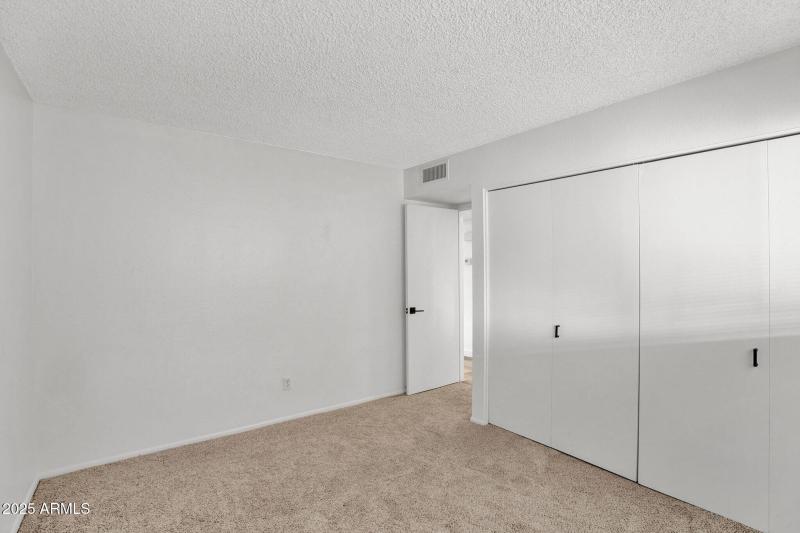 021_21-web-or-mls-24_785