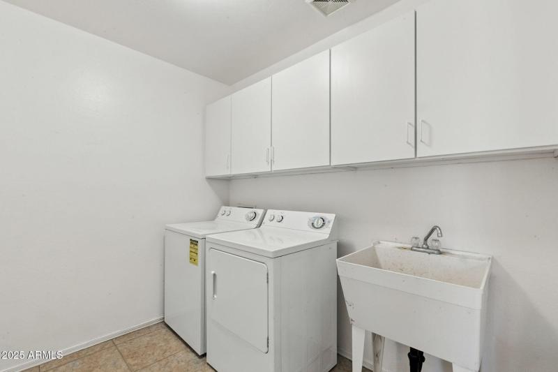 Downstairs Laundry Room
