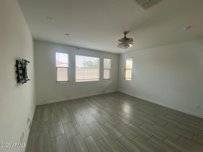 LINE_ALBUM_5420 bi-weekly 825_250828_30